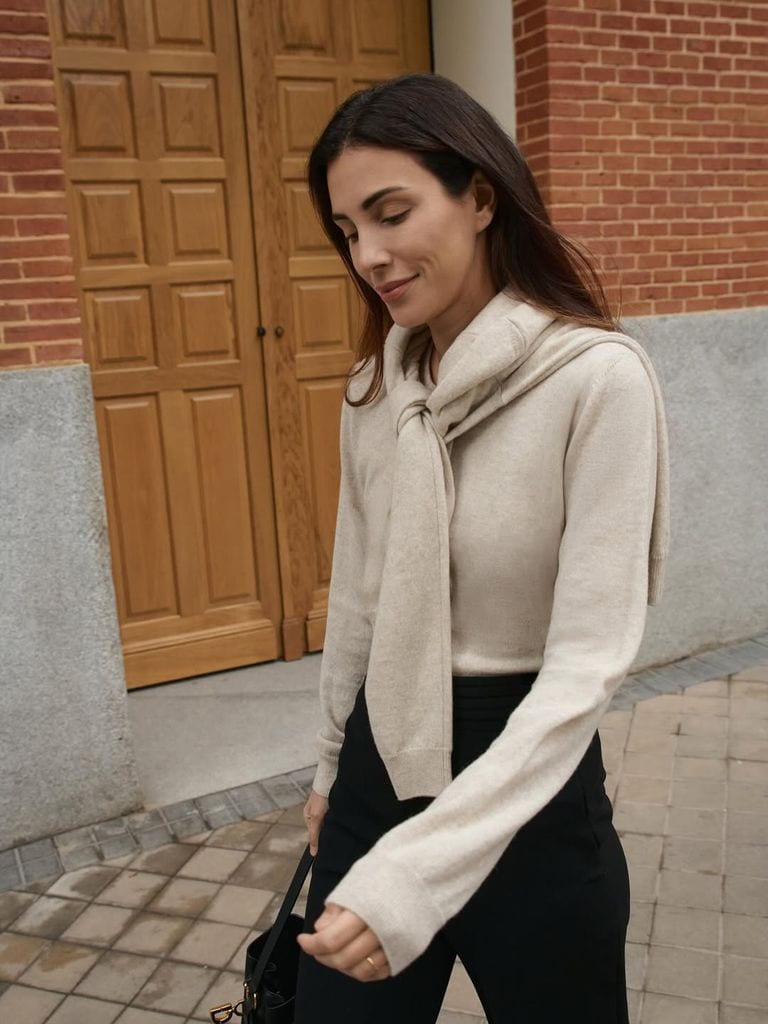 Si compras básicos por duplicado, Sassa de Osma tiene la manera más elegante de llevarlos a la vez