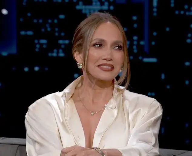 Jennifer se emocionó al hablar de la marcha de sus hijos Max y Emme a la universidad