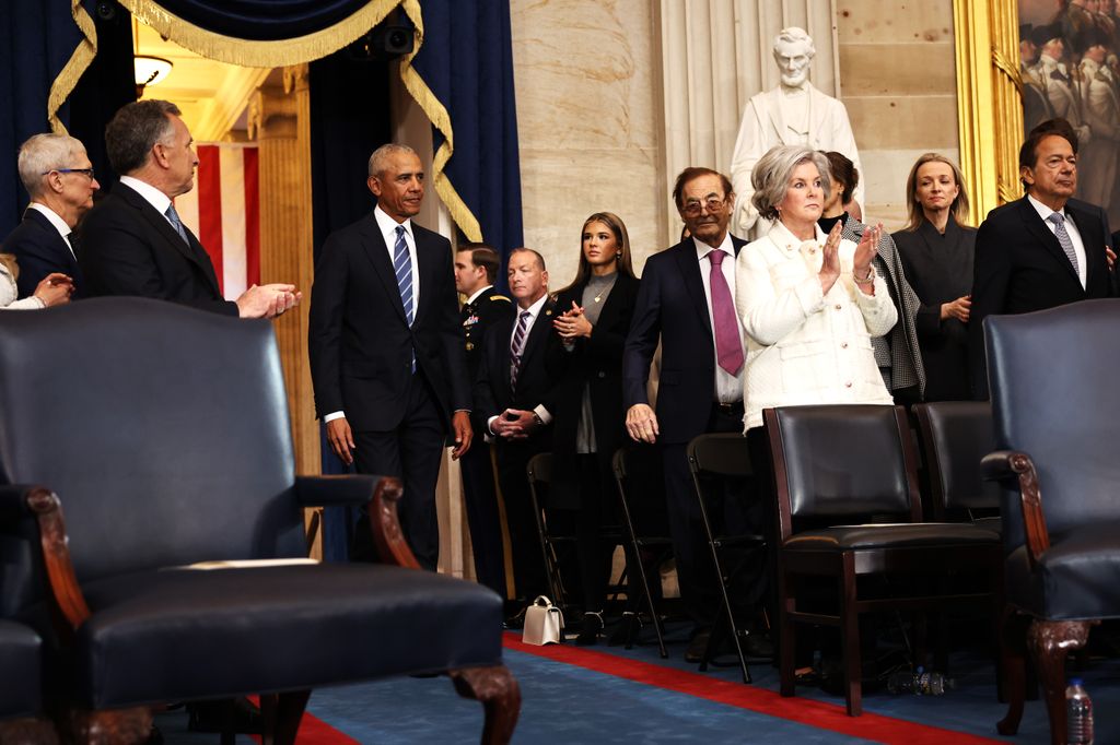 Barack Obama, solo en la investidura de Trump