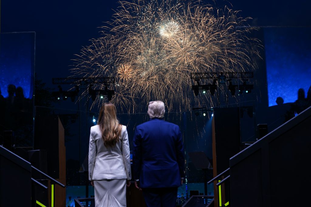 Donald Trump junto a su mujer