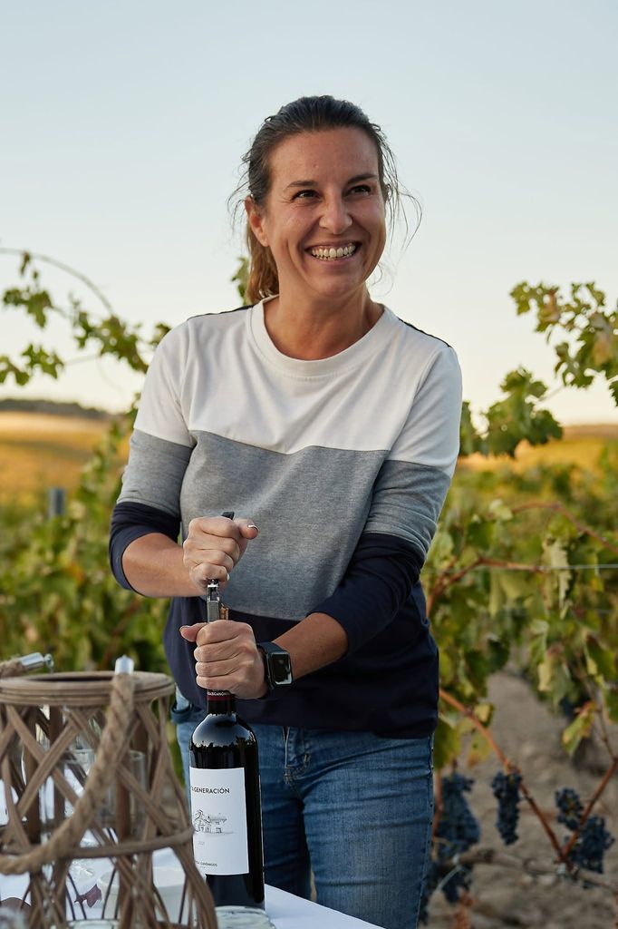 Belén Sanz Cid era uno de los grandes apoyos de Iván, con quien compartía no solo la dirección de la bodega familiar, sino también el compromiso de mantener vivo el proyecto que levantaron sus padres