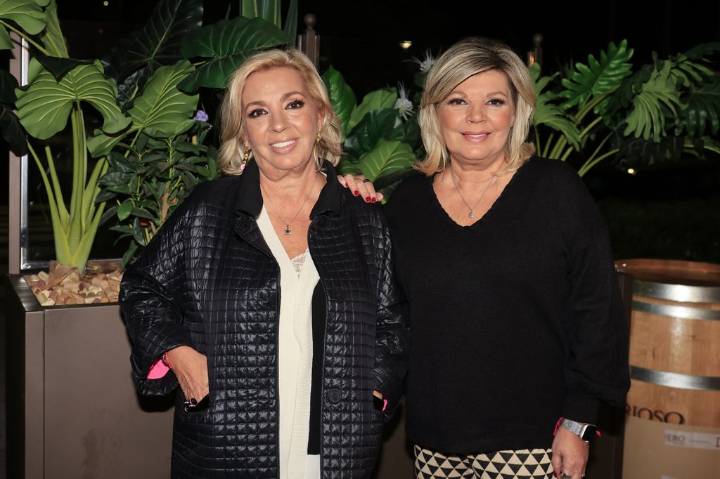 Otra imagen de archivo de las hermanas