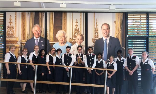 El staff del Palacio de Buckingham