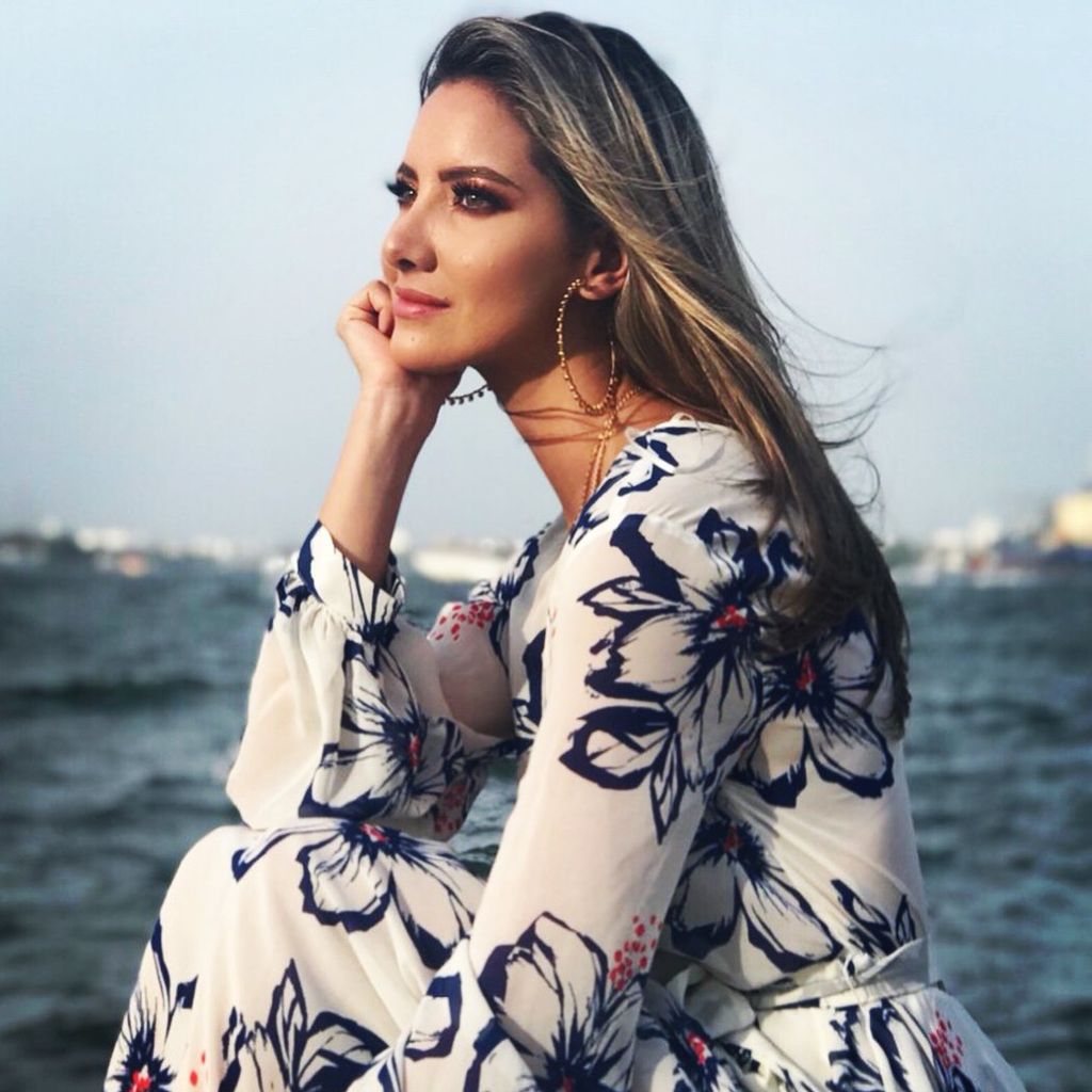 ex miss universe contestant daniella alvarez reveals she can 39 t feel her right foot