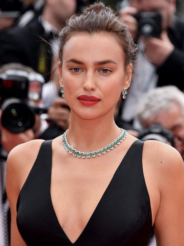 irina-shayk-escote