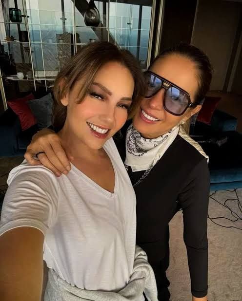 Thalía le envió a Yolanda Andrade una cobija que ella misma tejió.