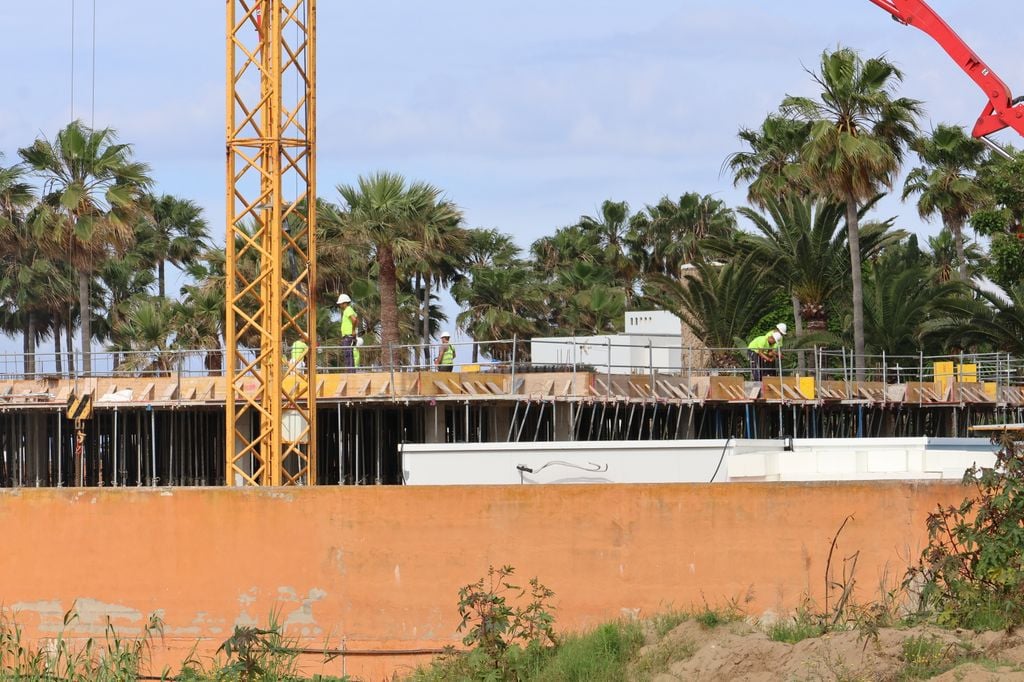 Las obras de la nueva mansión de Antonio Banderas, apodada 'Mi Calle'
