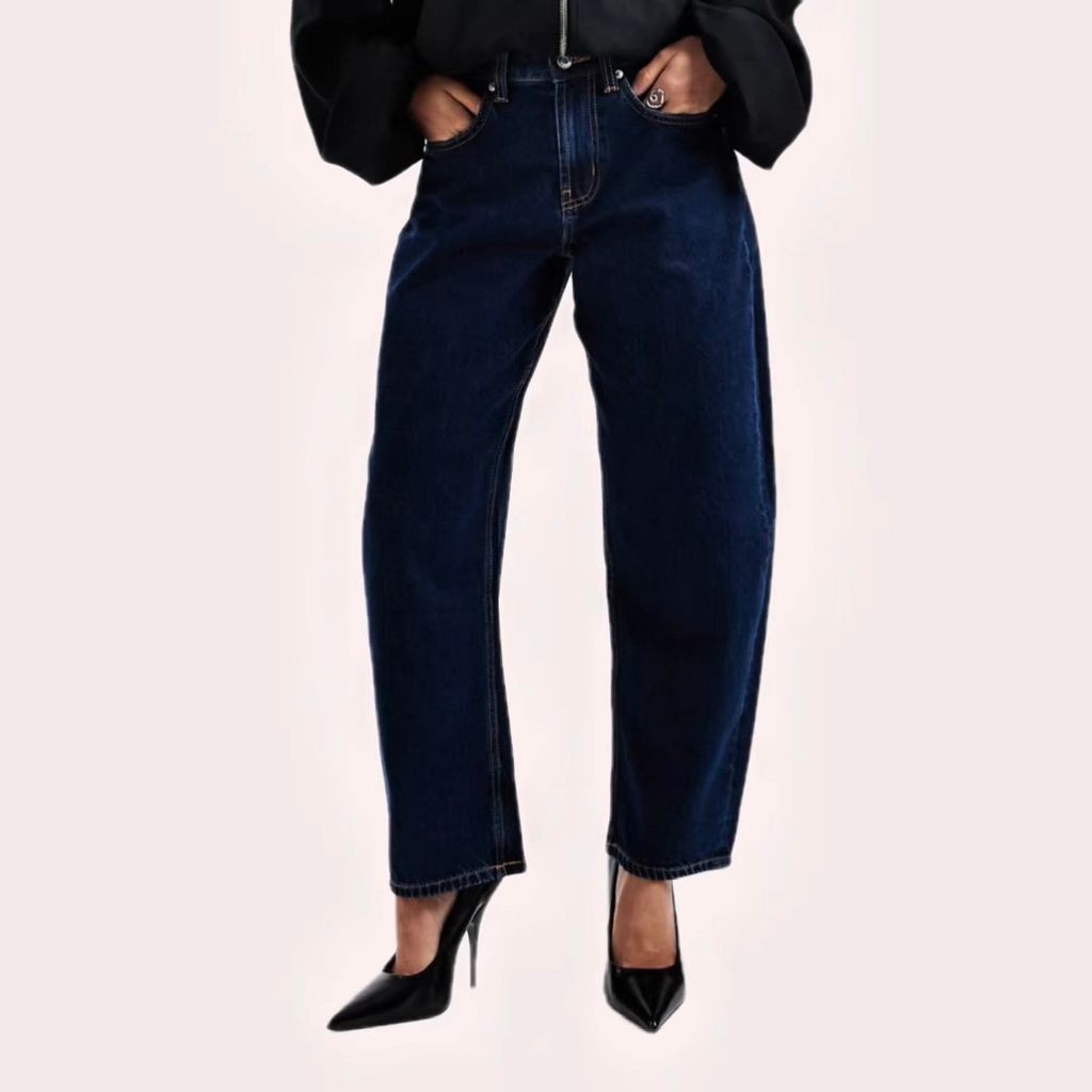 Vaqueros de corte barrel slim con lavado enjuagado intenso de ASOS DESIGN Petite