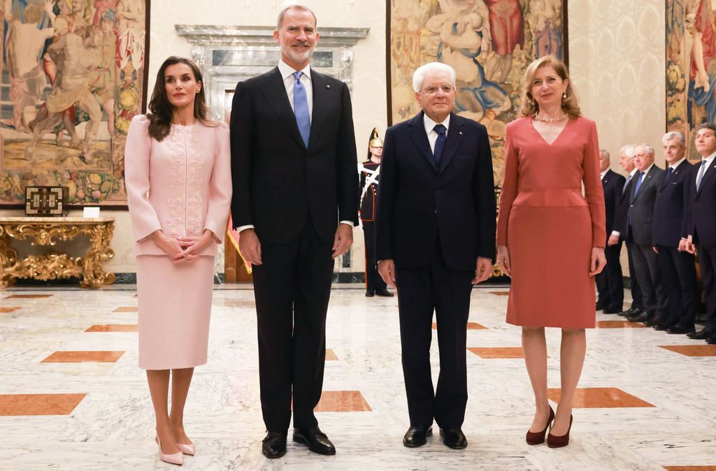 Rey Felipe VI y reina Letizia con Sergio Mattarella y su hija Laura