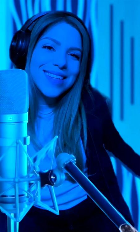 Loredana imita a Shakira con Bizarrap