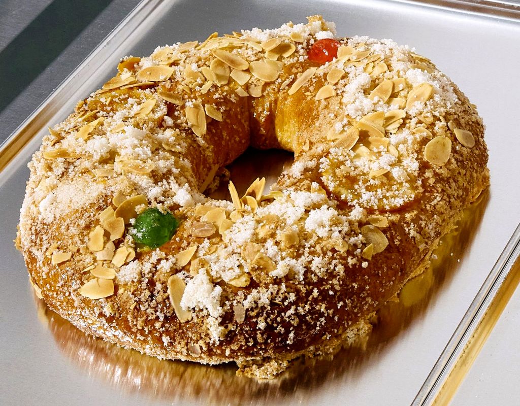 El roscón de Reyes, emblema del recetario goloso en España durante la Navidad.