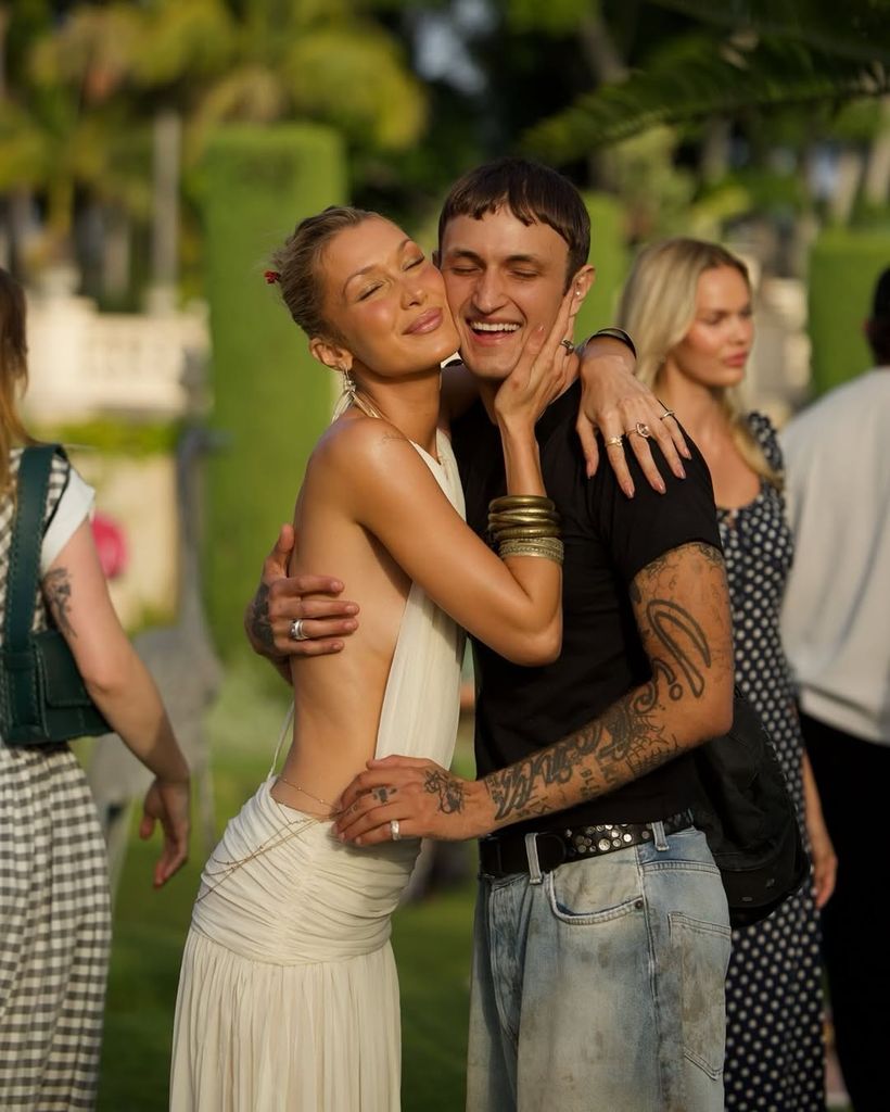 Bella Hadid con su hermano
