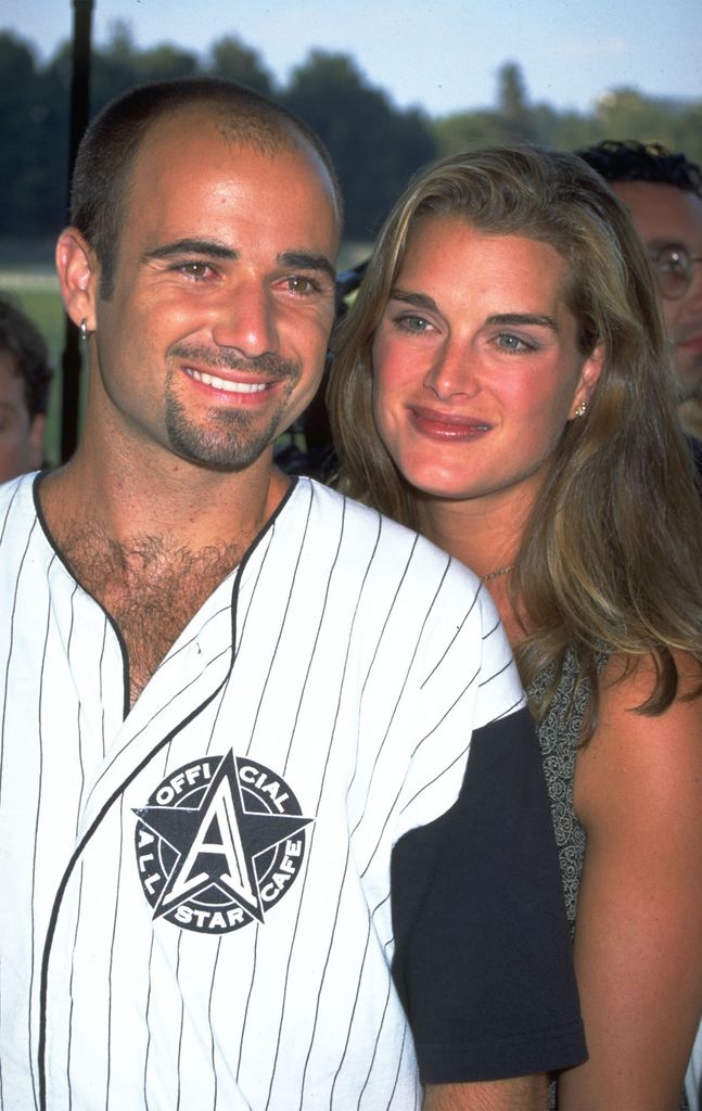 Años después de su relación, Brooke y Andre son felices en sus propias vidas