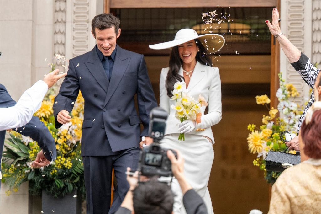 Dua Lipa y Callum Turner se casan en el Old Marylebone Town Hall de Londres, el 1 de junio de 2026