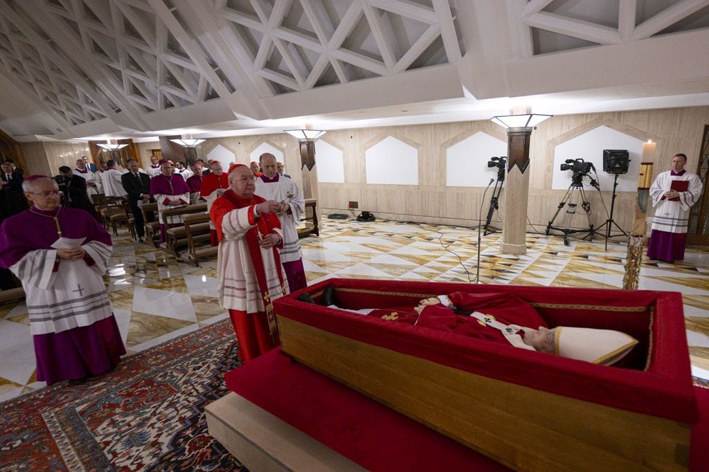 Pope Francis Dies At Easter