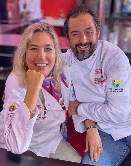 La periodista, Loles Silva con su gran amigo, Iván Sanz Cid
