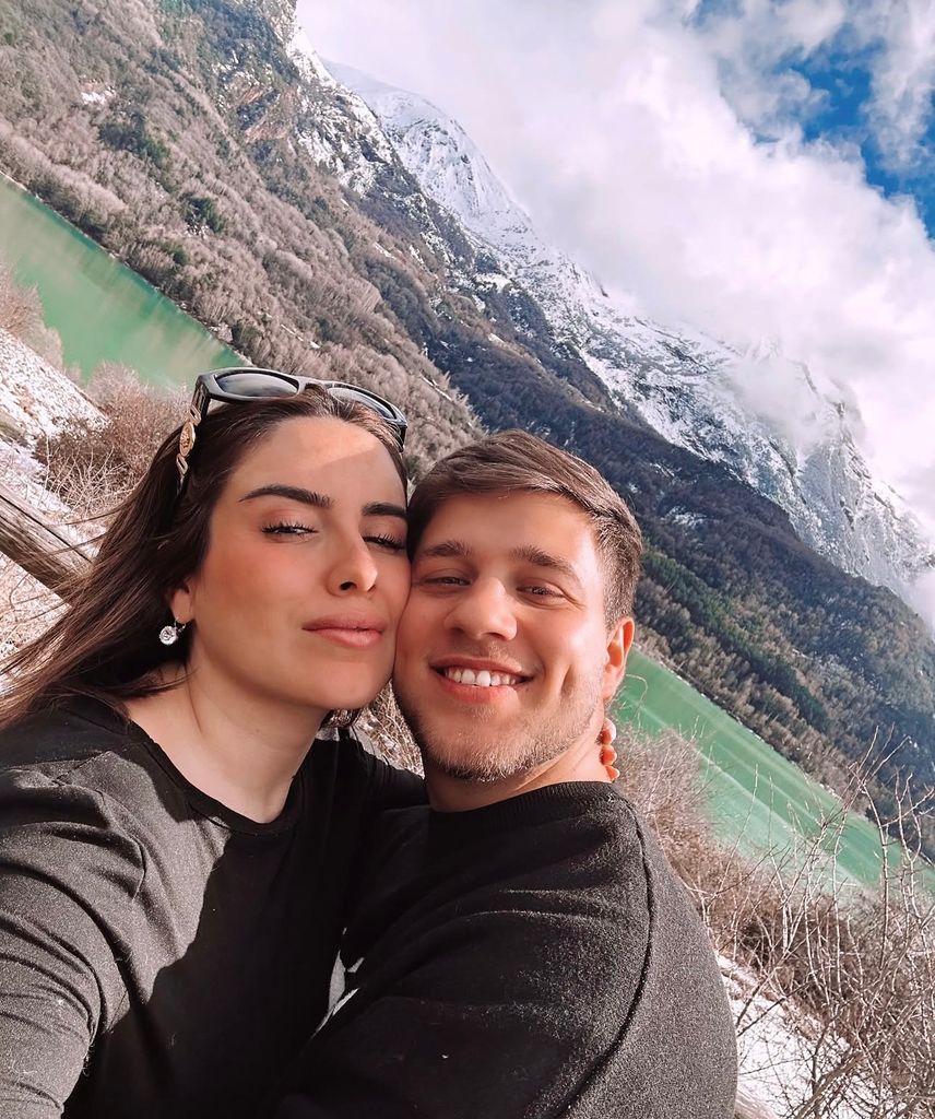 Sol Macaluso y su pareja