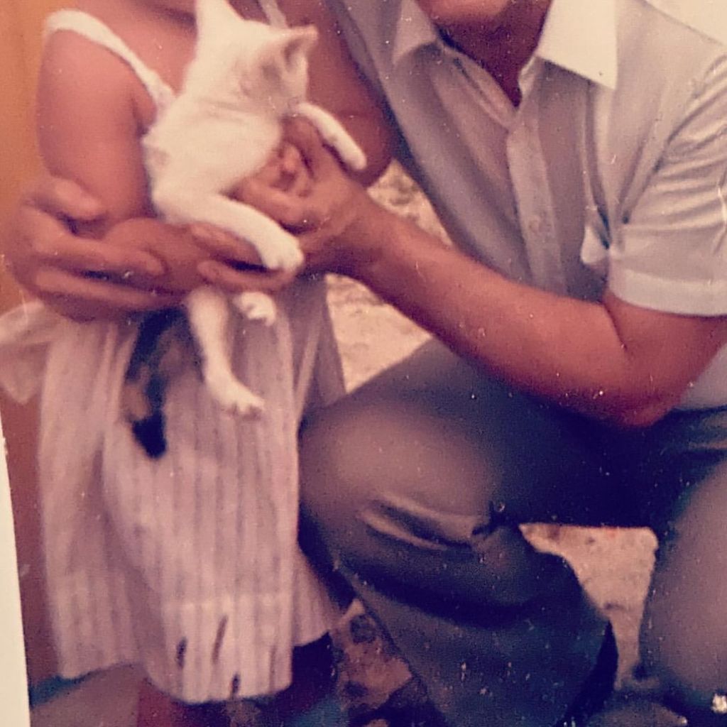 La Vecina Rubia, de niña, con su padre