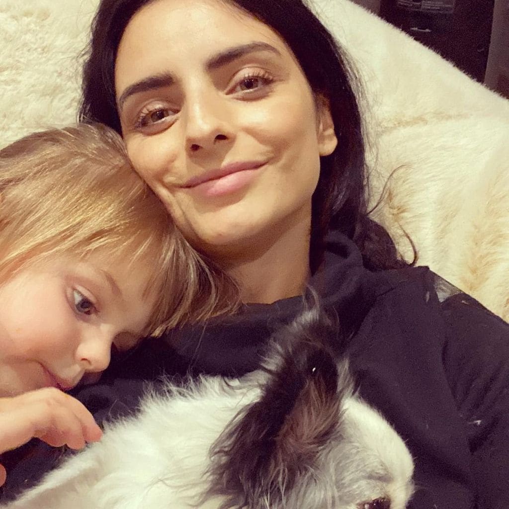aislinn derbez y su hija