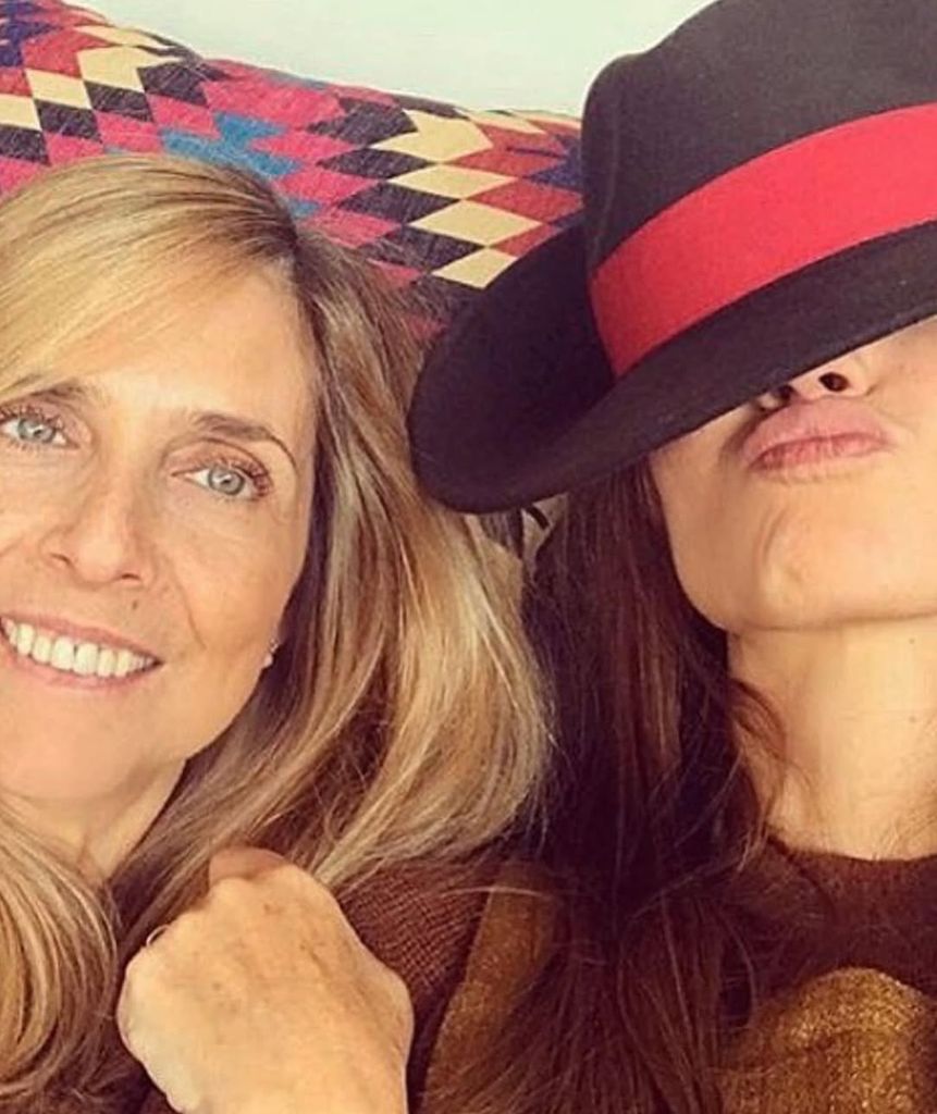 Ariadne Artiles felicita a su madre, Aída