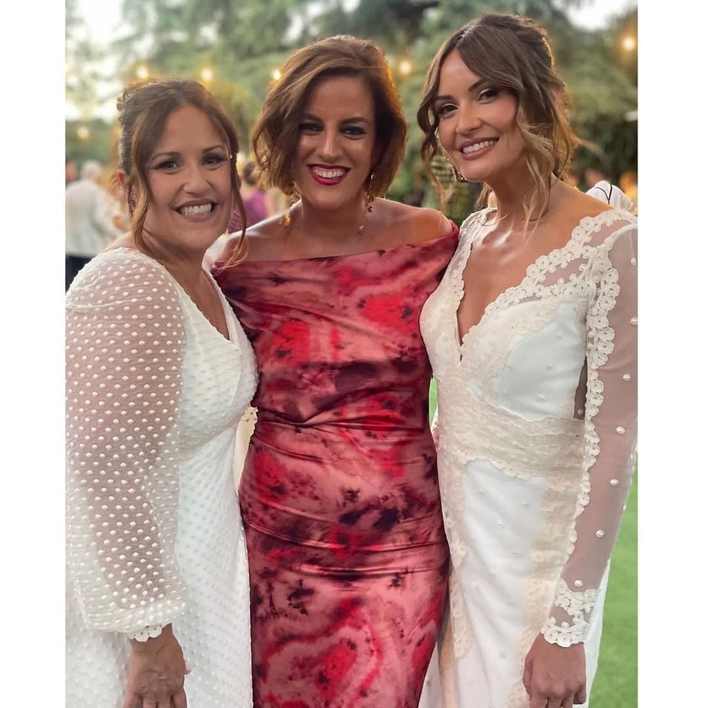 La periodista Leticia Requejo en la boda de María Serrano
