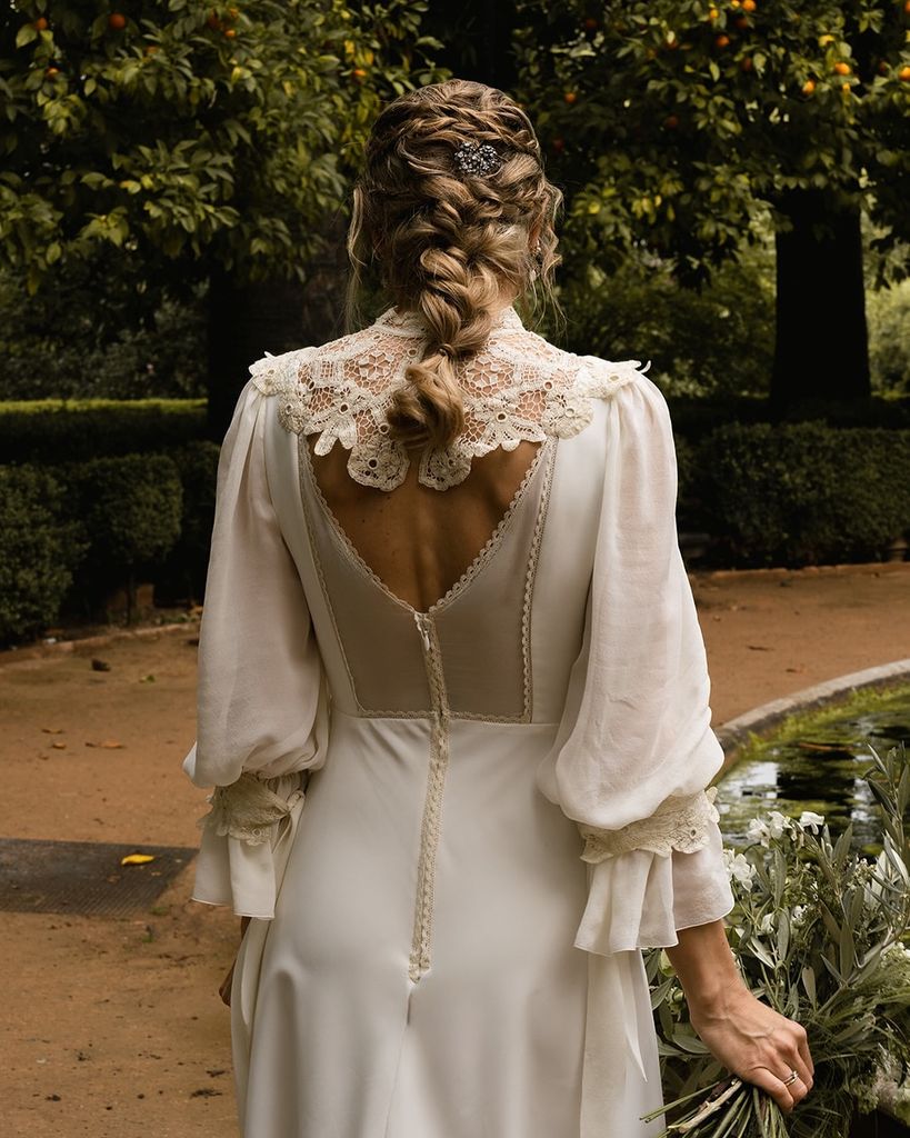 Novias con encajes y retales vintage monica calles
