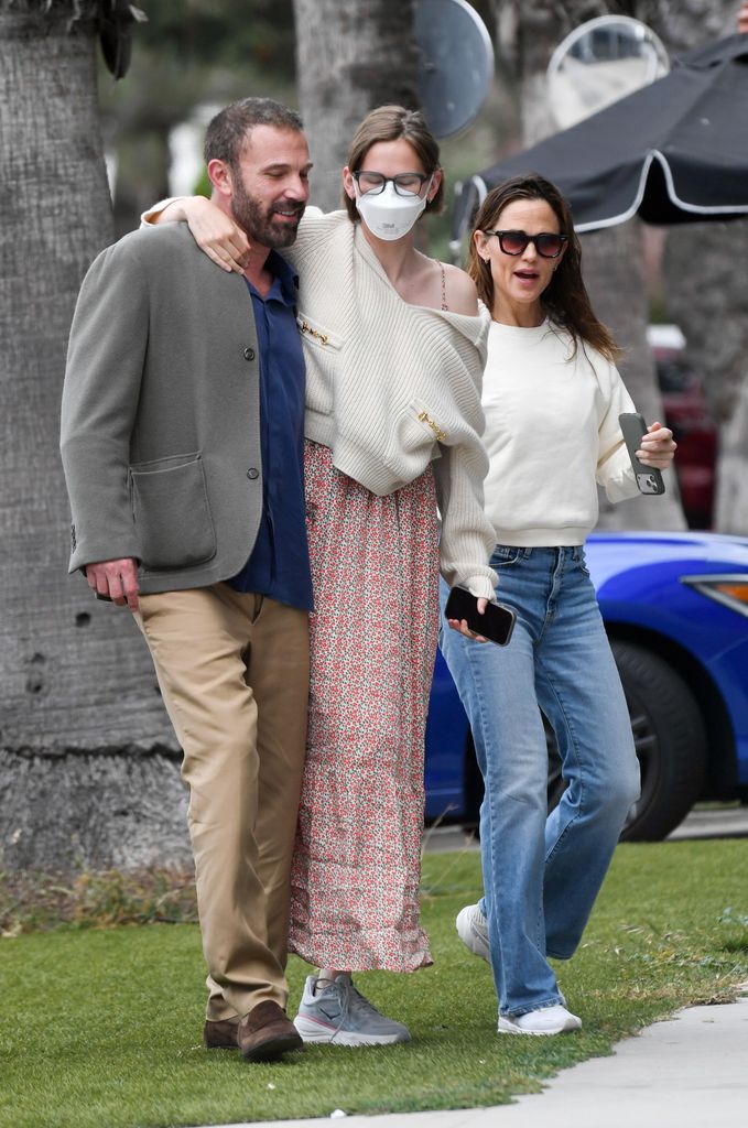 Ben Affleck y Jennifer Garner llevaron a su Violet a una clínica de urgencias en Los Ángeles. 
