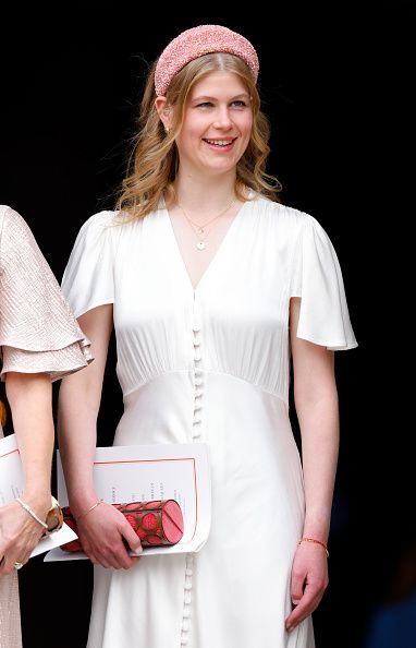 Lady Louise Windsor utiliza el apellido Mountbatten-Windsor