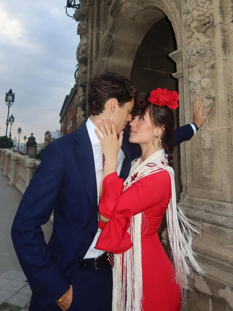 Daniela y Juan, felices y enamorados