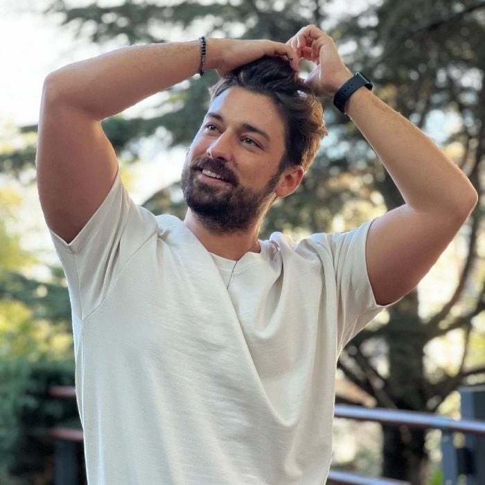 Alp Navruz y Ayça Aysin Turan ('Ada Masali'), ponen fin a su relación