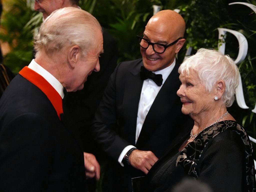 Carlos III con Judi Dench y Stanley Tucci en el estreno del documental En busca de la armonía: la visión de un Rey