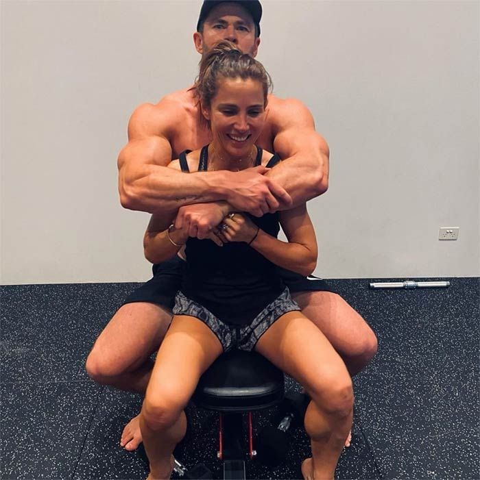 Chris Hemsworth abre su álbum para felicitar a Elsa Pataky al cumplir 45