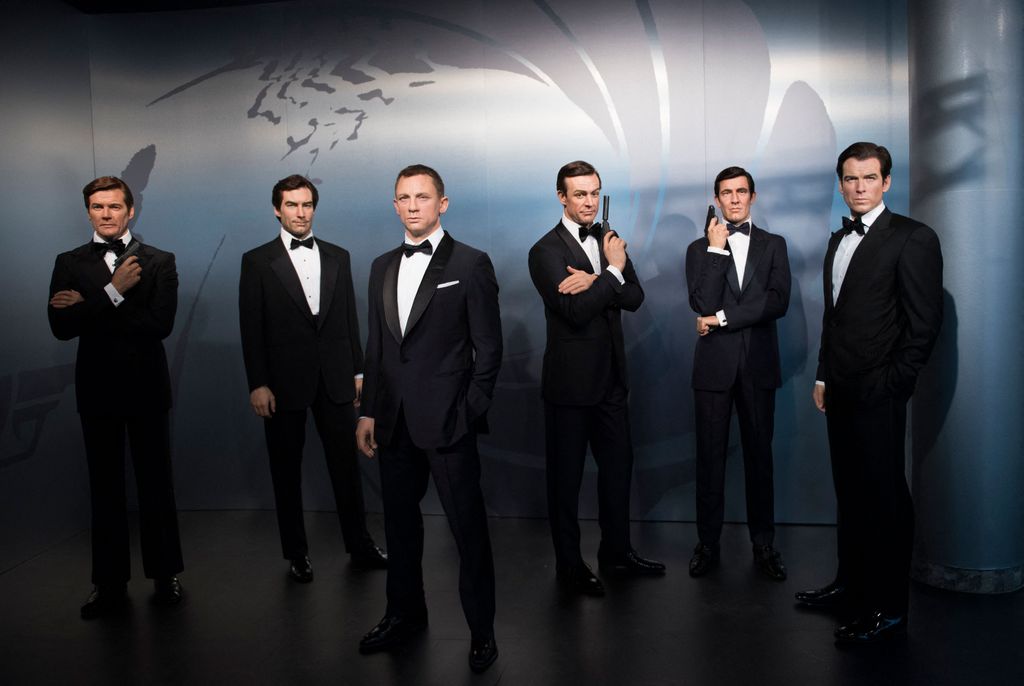 Roger Moore, Timothy Dalton, Daniel Craig, Sean Connery, George Lazenby y Pierce Brosnan en el Museo Madame Tussauds de Berlín