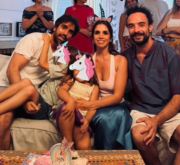 Guillermo Furiase, con sus sobrinos, su hermana y su cuñado