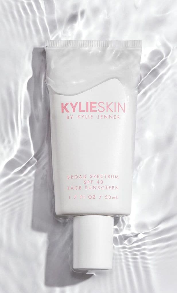 broad spectrum spf 40 face sunscreen by kylieskin