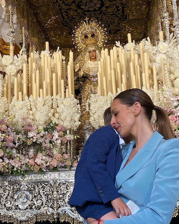 Eva González y su hijo Cayetano 