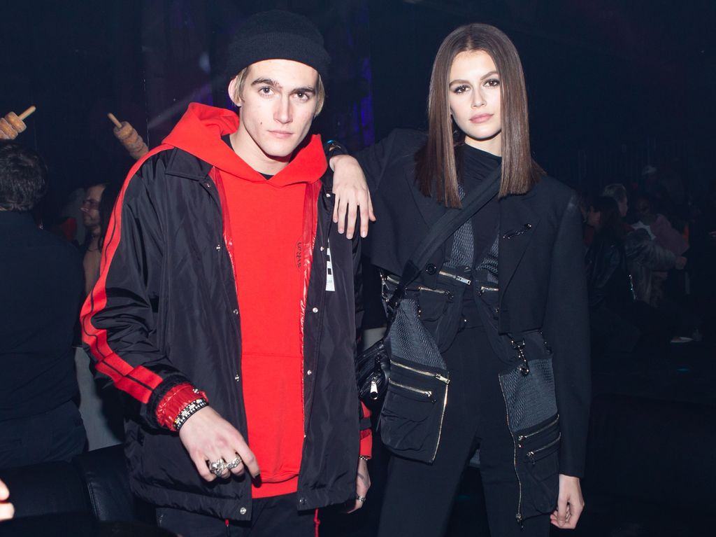 Presley Gerber y Kaia Gerber durante la fiesta posterior al desfile otoño-invierno 2019 de Palm Angels, presentada por Under Armour, en Cedar Lake, Nueva York (Estados Unidos), el 8 de febrero de 2019