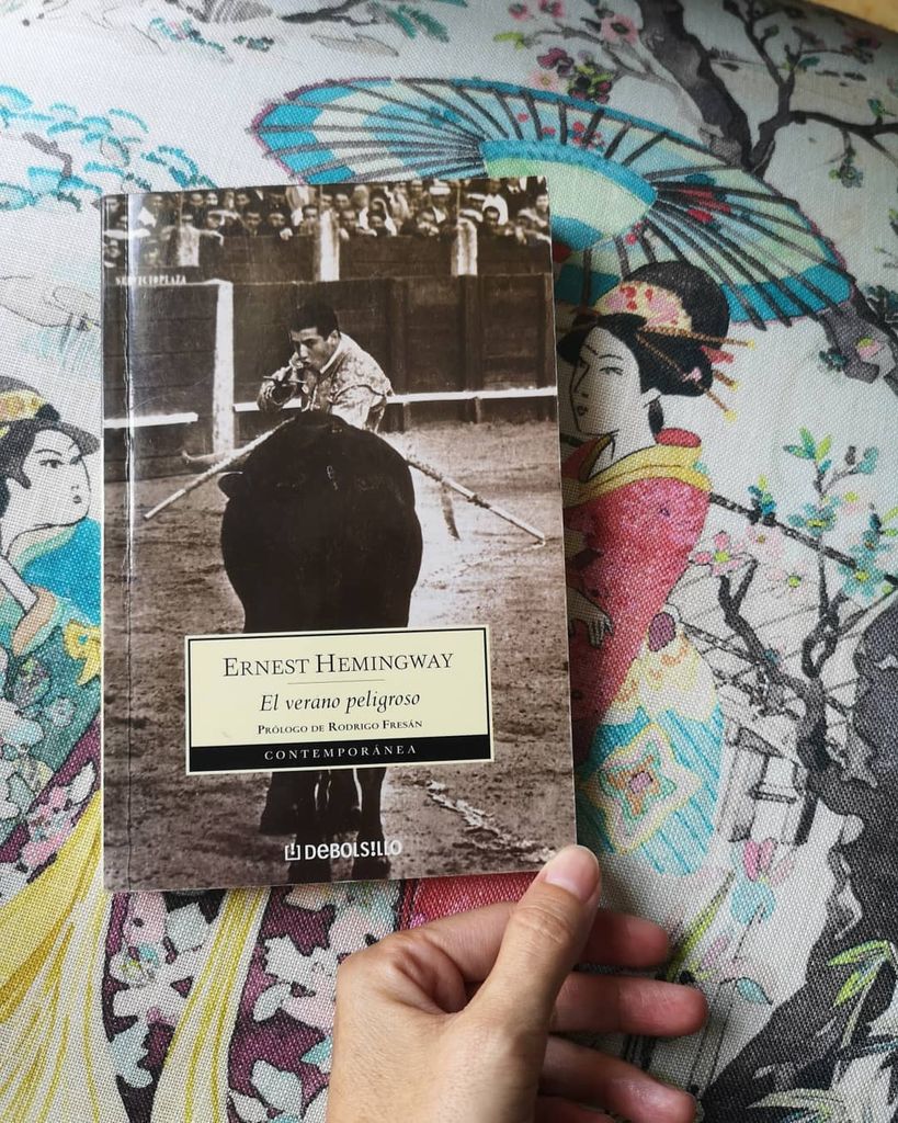 El libro que regaló Lourdes Montes a Francisco Rivera