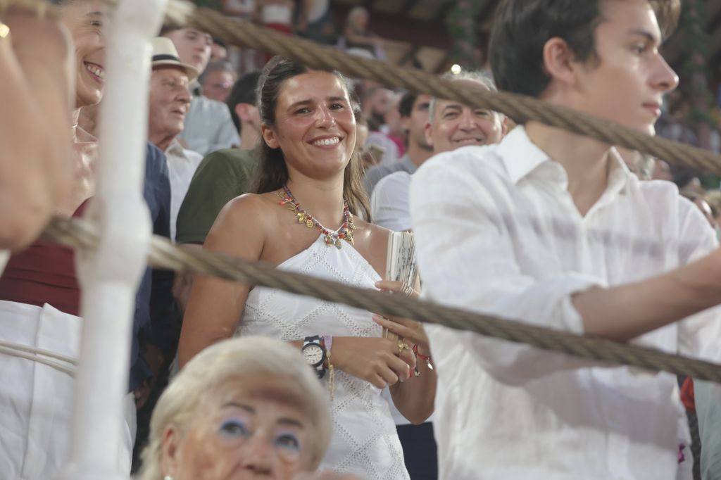 Cayetana Rivera ha arropado a Roca Rey en Málaga