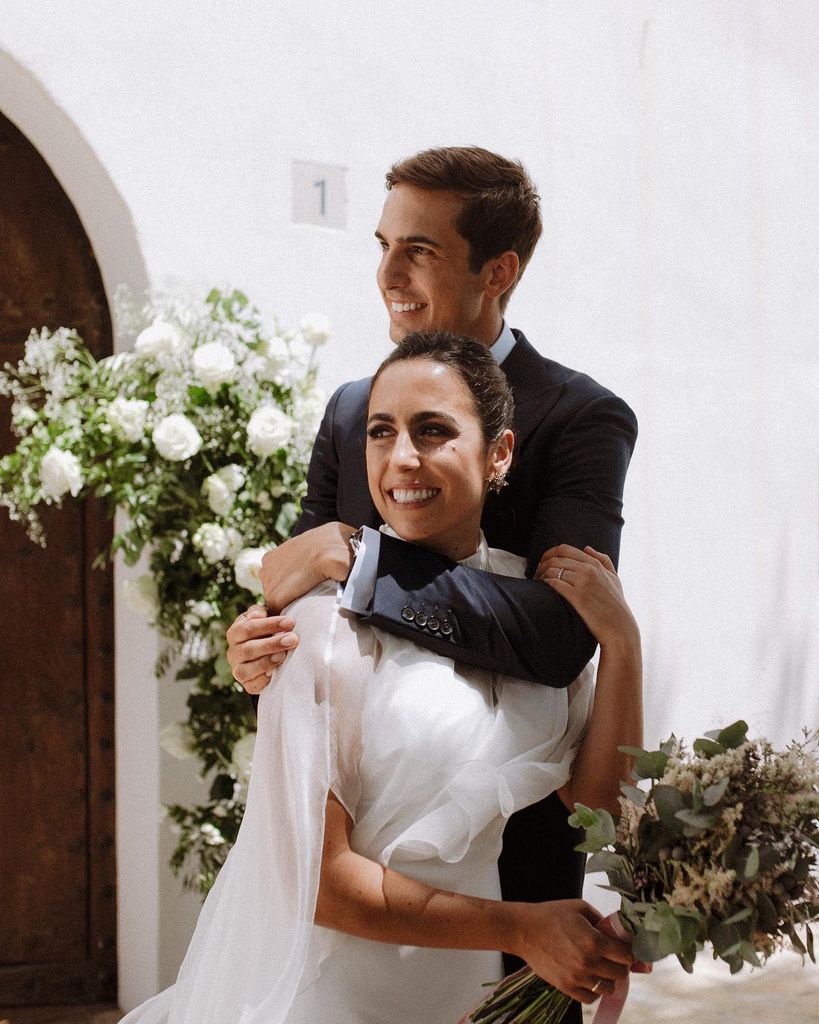 El periodista, muy feliz en el día de su boda con Paloma en Ibiza