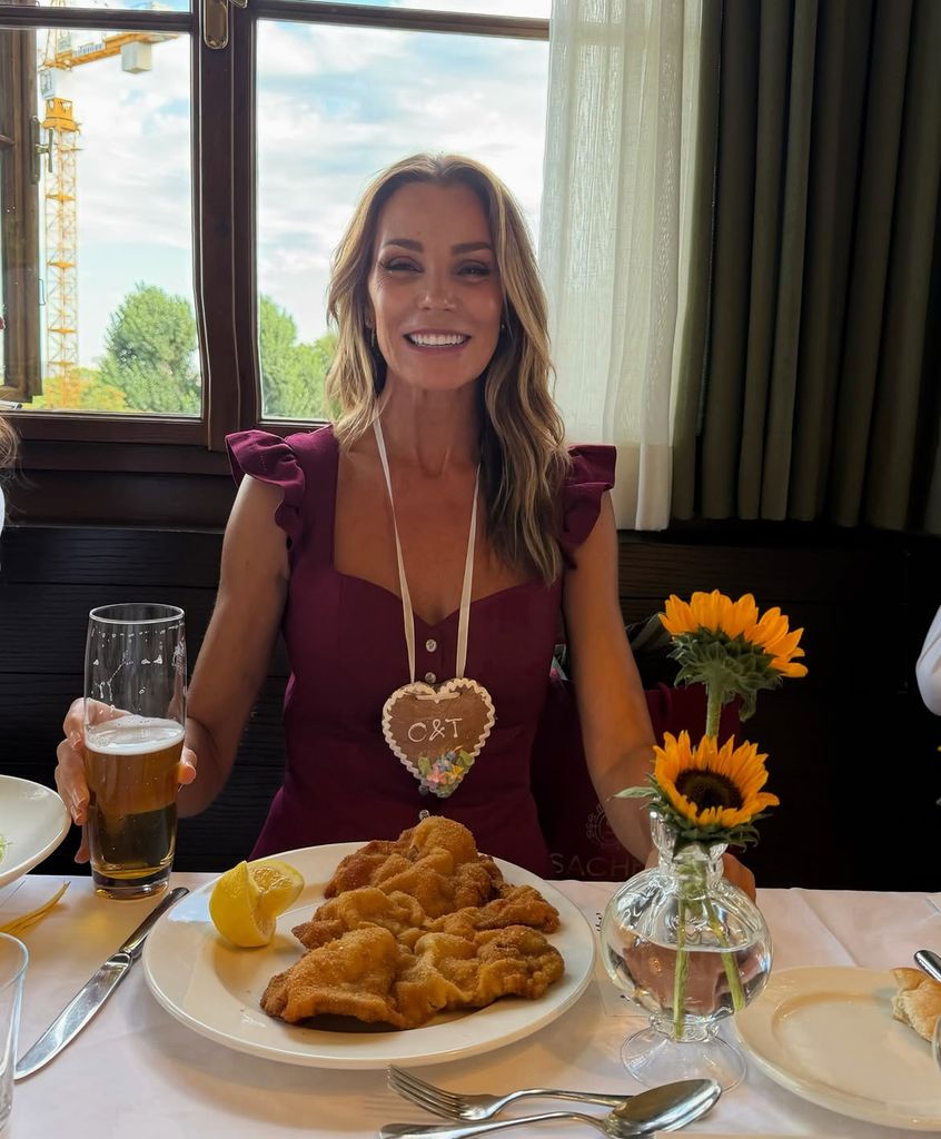 La comida típica de Austria que tomó para celebrarlo.