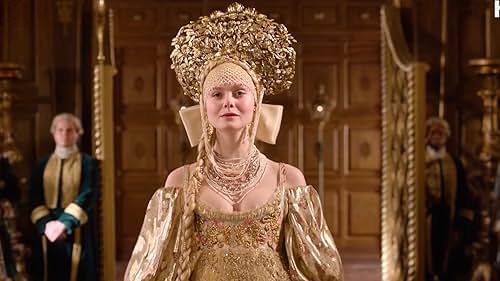 La espectacularidad del vestuario y la escenografía son otros de los grandes encantos de la serie 