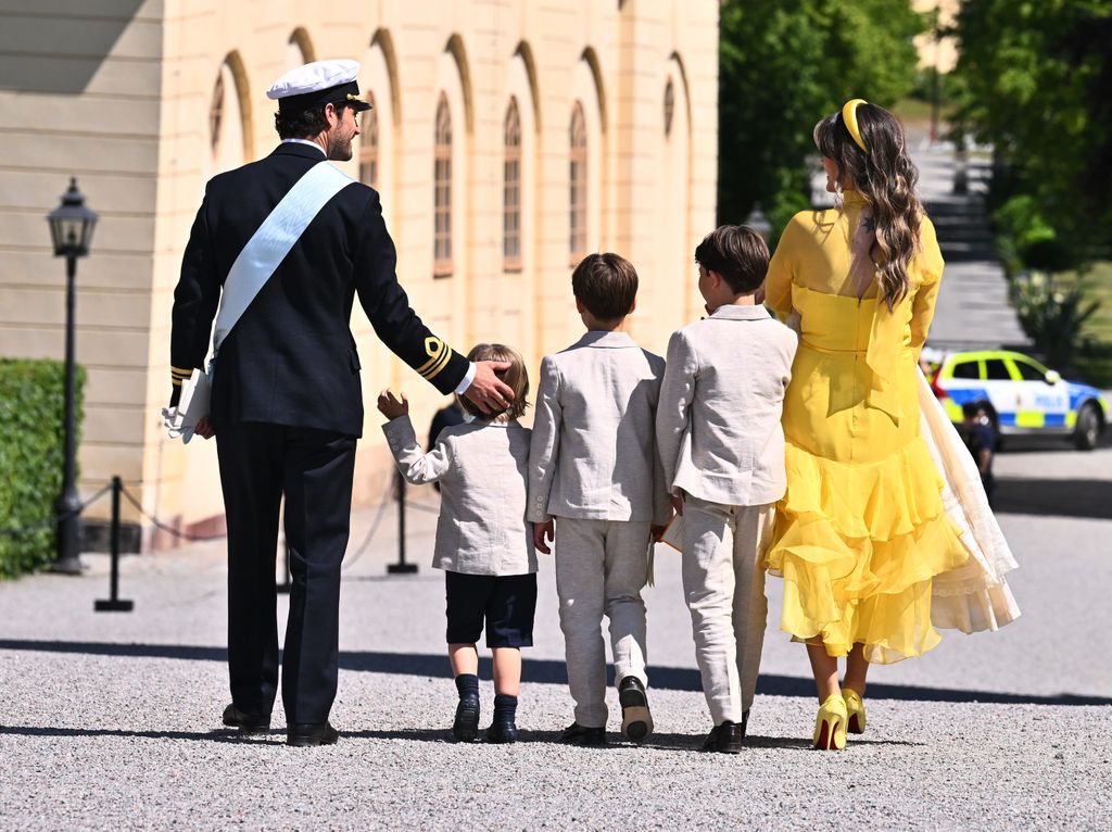 Carlos Felipe de Suecia, Sofia de Suecia, Alexander de Suecia, Gabriel de Suecia y Julian de Suecia en el bautizo de la princesa Ines de Suecia 