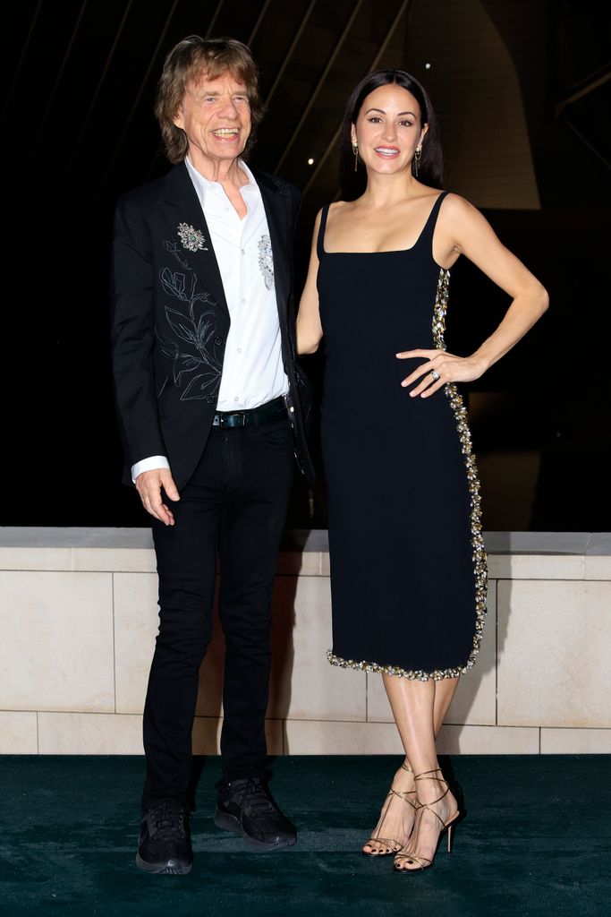 Mick Jagger y Melanie Hamrick en la fiesta 'Preludio a los Juegos Olímpicos' en la Fundación Louis Vuitton de París el 25 de julio de 2024
