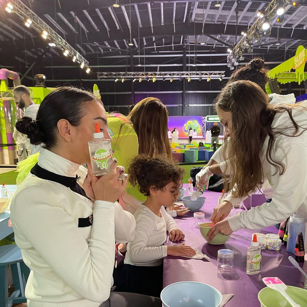 georgina rodr guez cristiano ronaldo y sus hijos