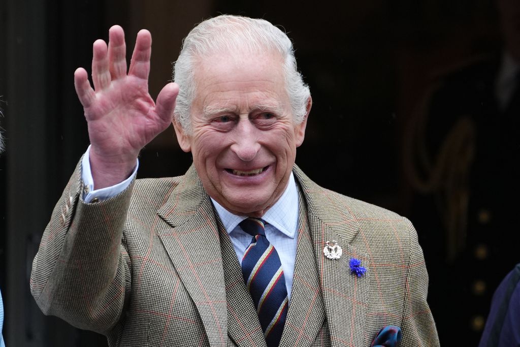 El rey Carlos III en Escocia 