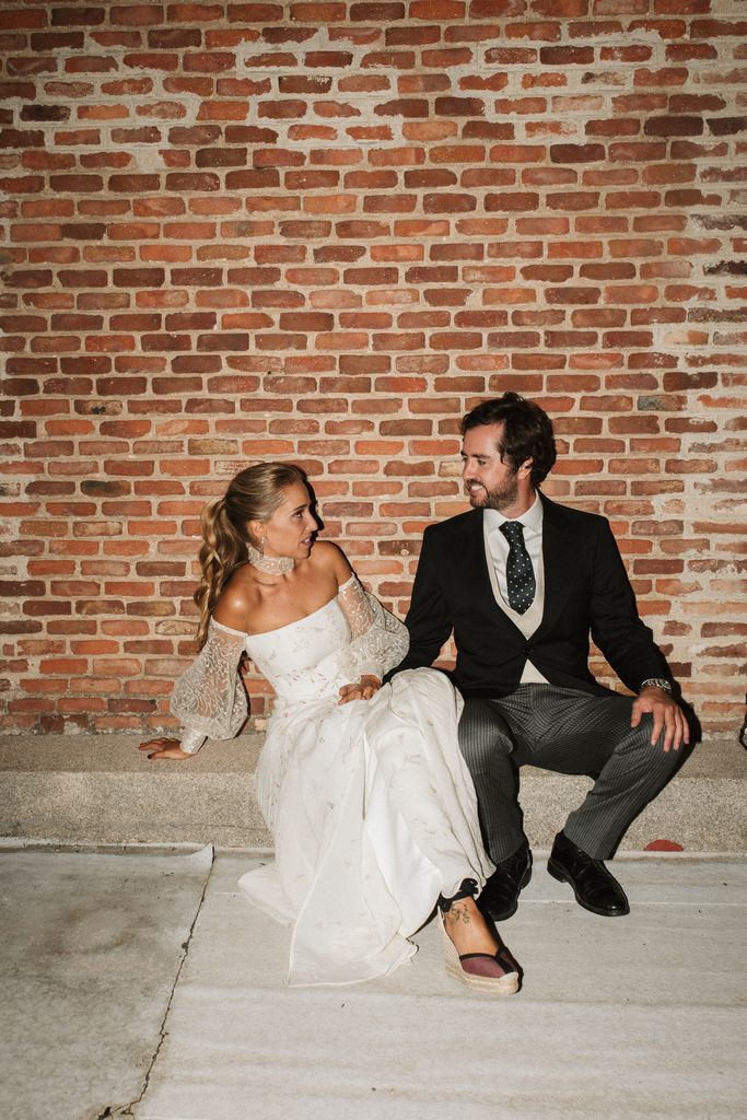 Vestido de novia con mangas desmontables From Lista With Love