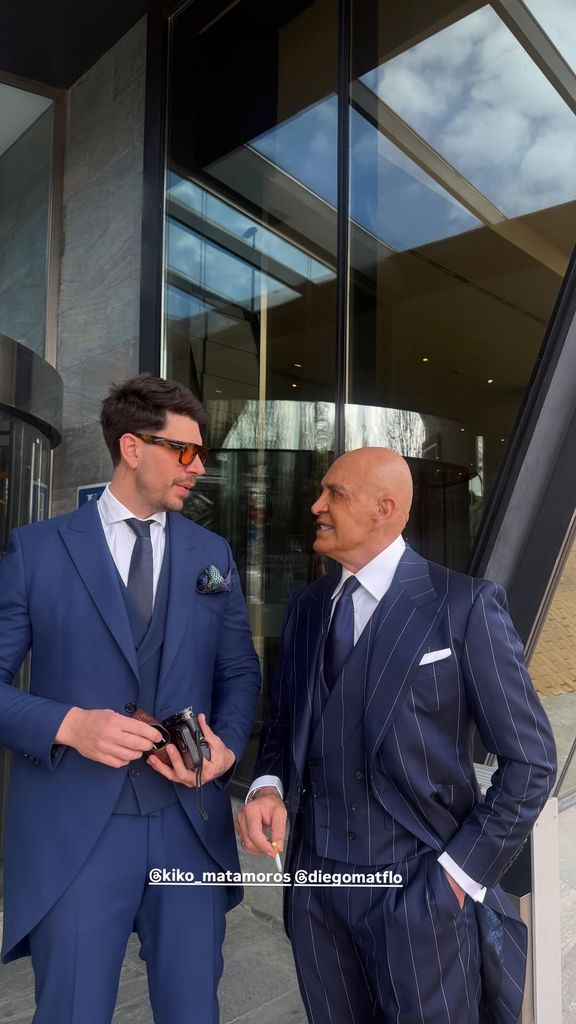 Diego Matamoros y su padre Kiko, durante el convite de la boda de Irene