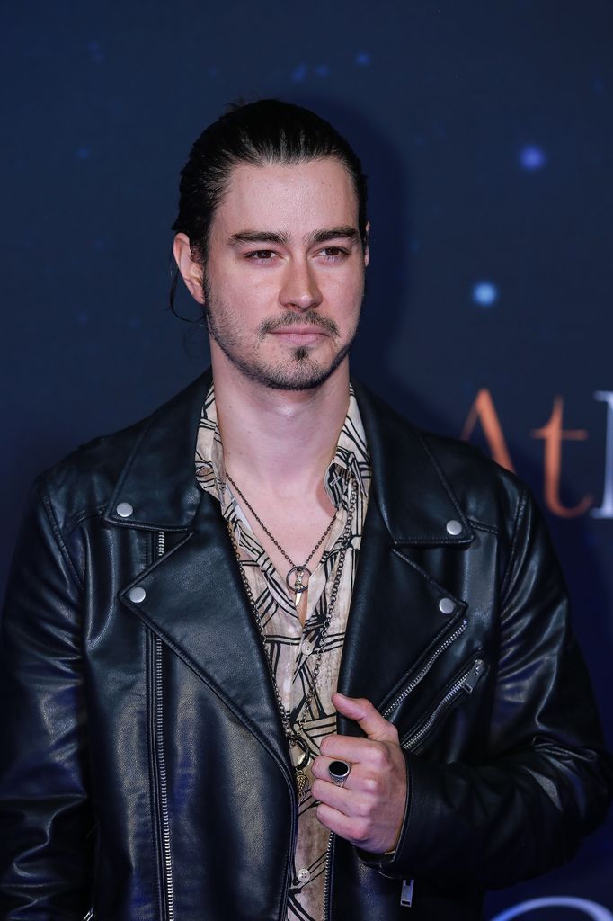 Manuel Masalva en la blue carpet de "At Midnight" en Centro Cultural Roberto Cantoral en la Ciudad de México.