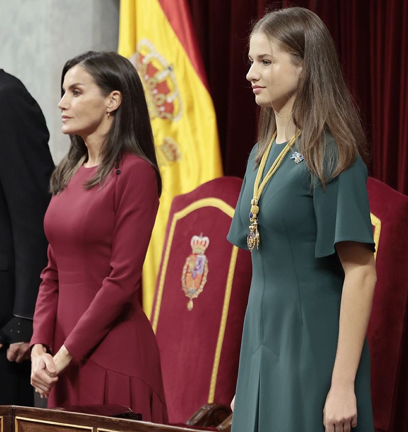 Los nuevos cortes de pelo de la reina Letizia y la princesa Leonor